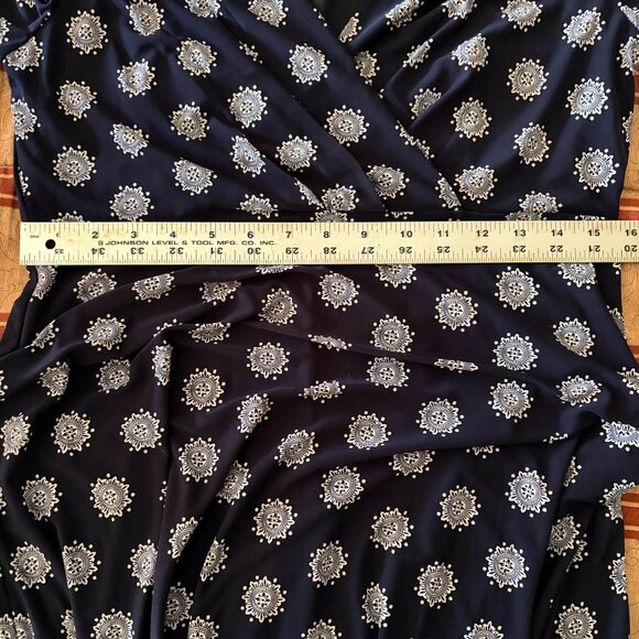 Tommy Hilfiger Palace Medallion Fit & Flare Dress Size 10 Navy and White NWT - Picture 10 of 10